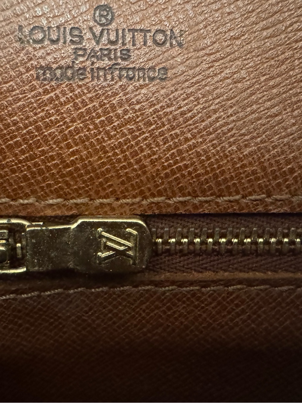 Louis Vuitton Monogram St Cloud PM with Vachetta Trim - Picture 9 of 11
